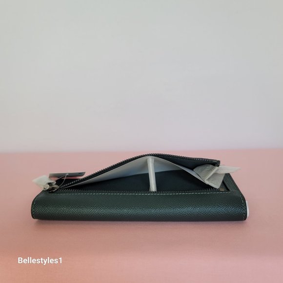 COACH Wyn Envelope Crossgrain Leather Wallet- Forest color ⭐ - Picture 8 of 16